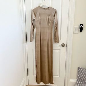 Vietnamese Traditional Dress Ao Dai Shimmer Velvet Medium